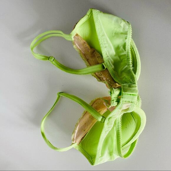 NEW VS VICTORIAS SECRET Lime Green Beige Tan Lace Bow Crystal Balconet Bra 34C - Picture 6 of 10